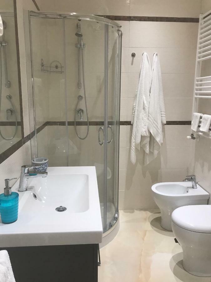 Bed and Breakfast Aquila House Катанія Екстер'єр фото